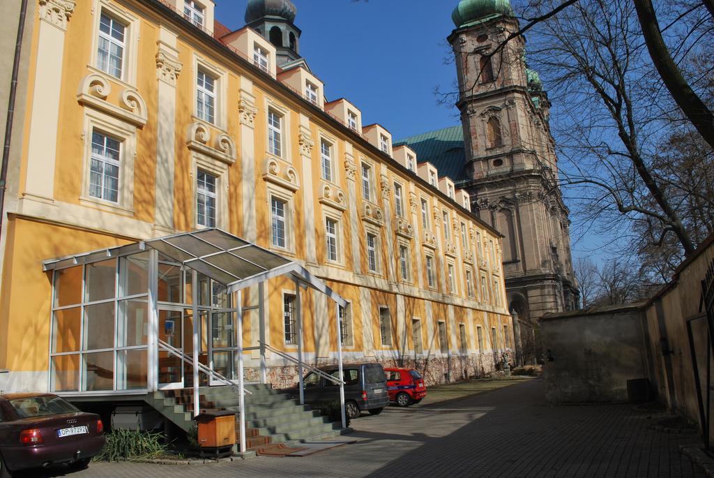 Апартаменти Diecezjalny Dom Formacyjny Ниса Екстер'єр фото